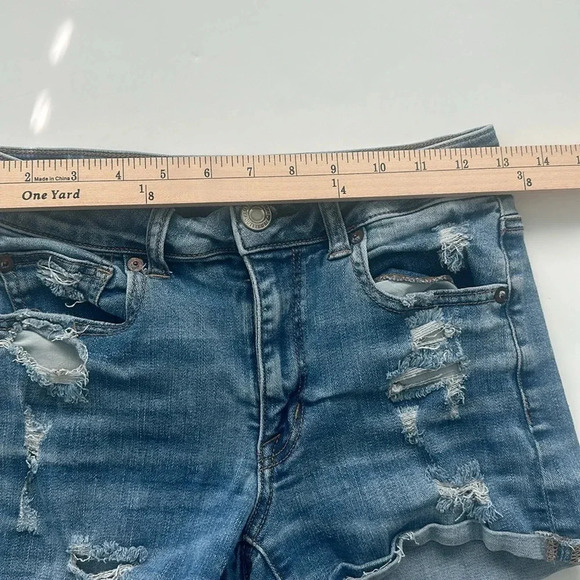 American Eagle hi rise shortie Super Stretch Jean shorts Size 4 - Picture 6 of 7